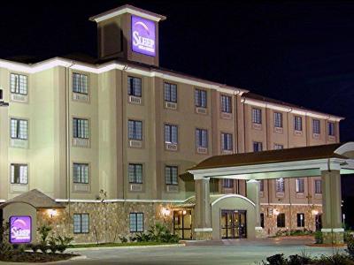 Sleep & At Six Flags Hotel San Antonio